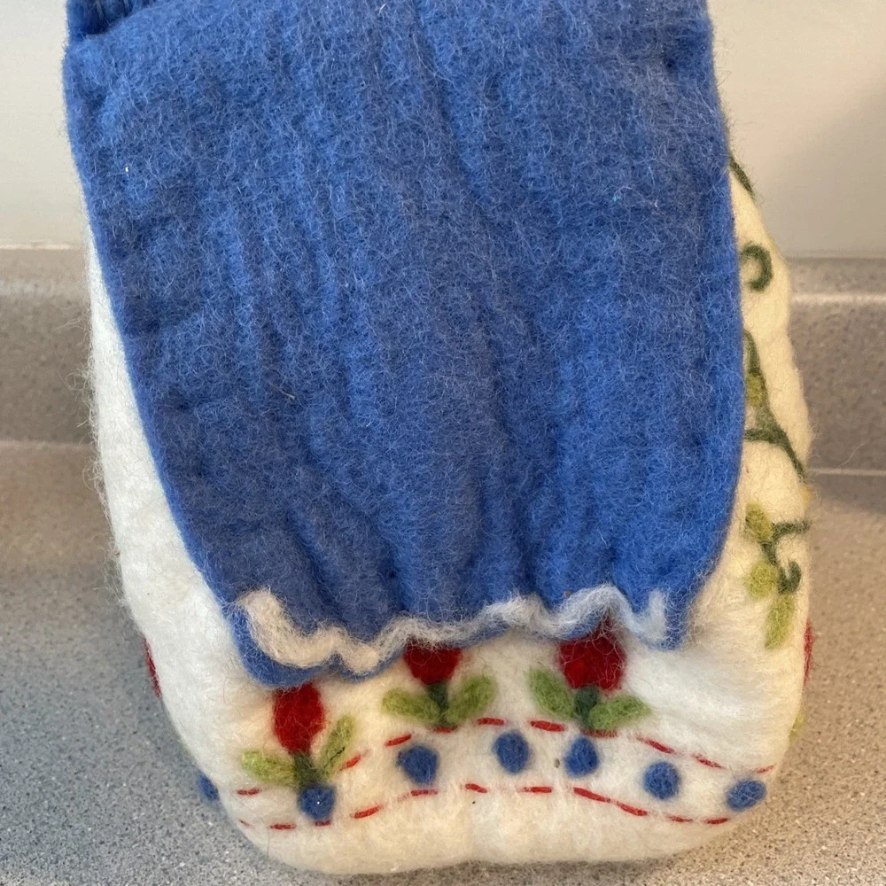 Felted Wool Birdhouse, 